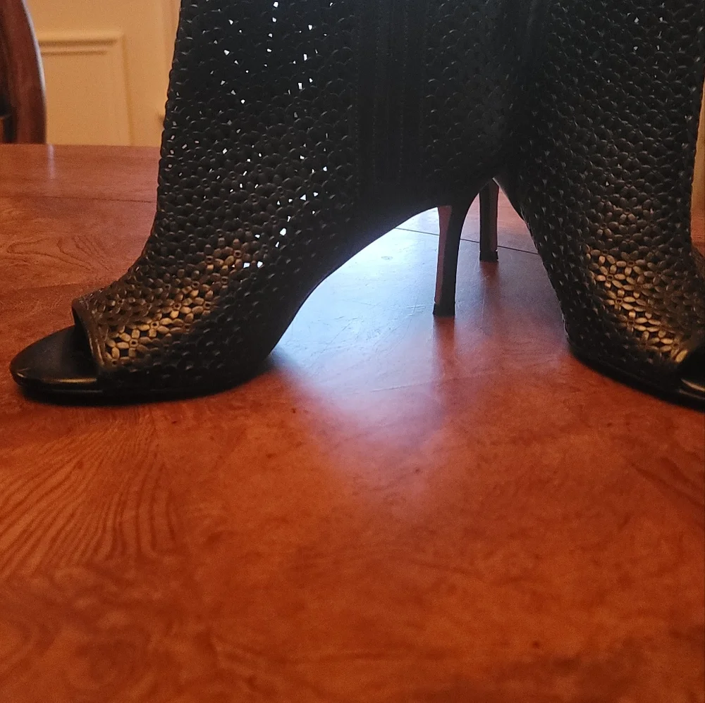Nine West Glyn Genuine Black Leather Open Peep Toe Sandal Heels Shoes Boots 8